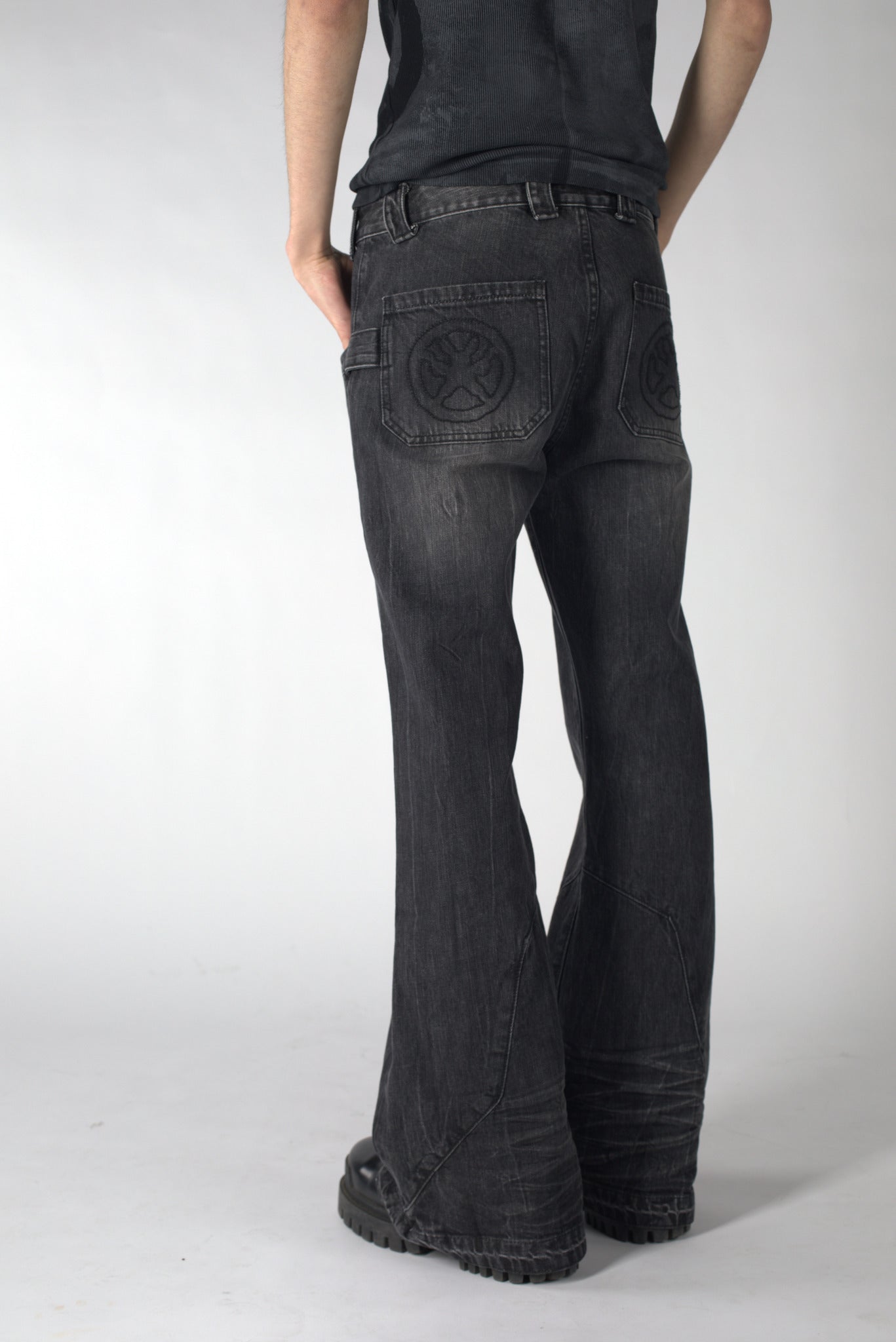 BLACK BRUTALIST DENIM